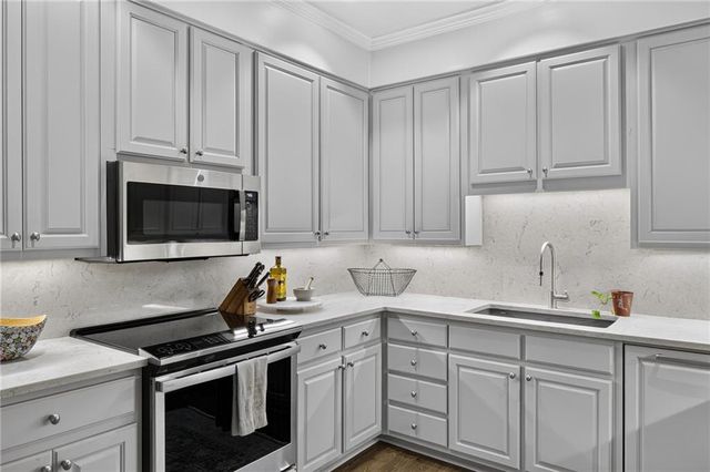 4 Montclair Drive NE, Atlanta, GA 30309