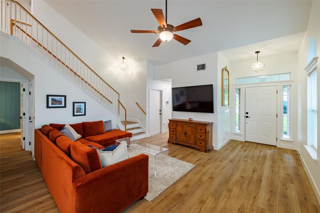 1130 Sundrop PL, Round Rock, TX 78665