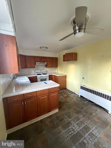 941 E SLOCUM ST, Philadelphia, PA 19150