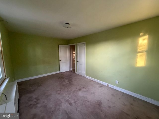 941 E SLOCUM ST, Philadelphia, PA 19150