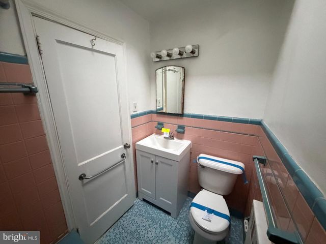 941 E SLOCUM ST, Philadelphia, PA 19150