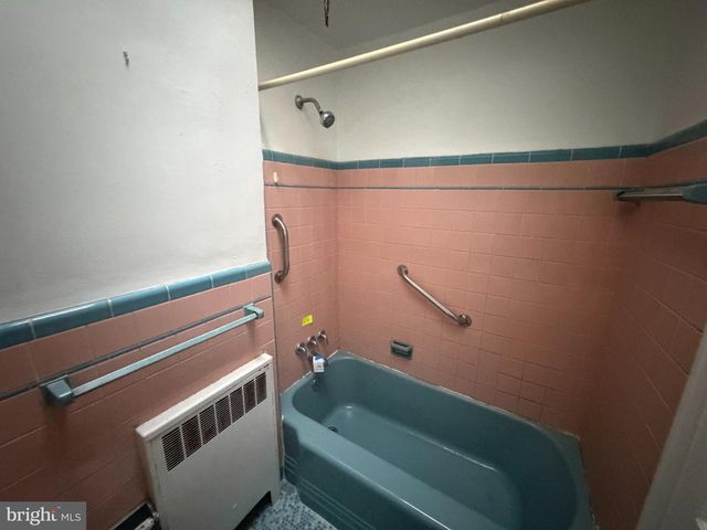 941 E SLOCUM ST, Philadelphia, PA 19150