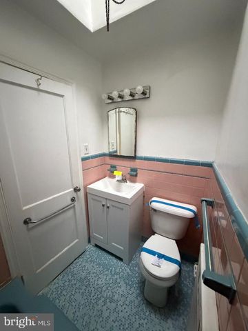 941 E SLOCUM ST, Philadelphia, PA 19150