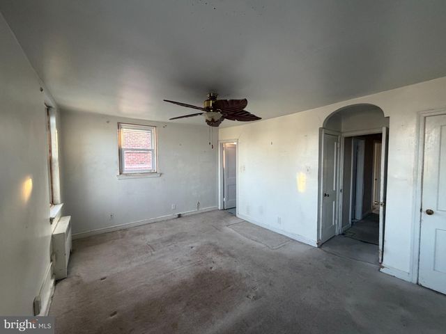 941 E SLOCUM ST, Philadelphia, PA 19150