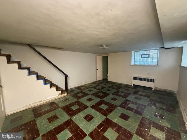 941 E SLOCUM ST, Philadelphia, PA 19150