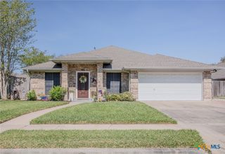 621 Brocton Street, Victoria, TX 77904