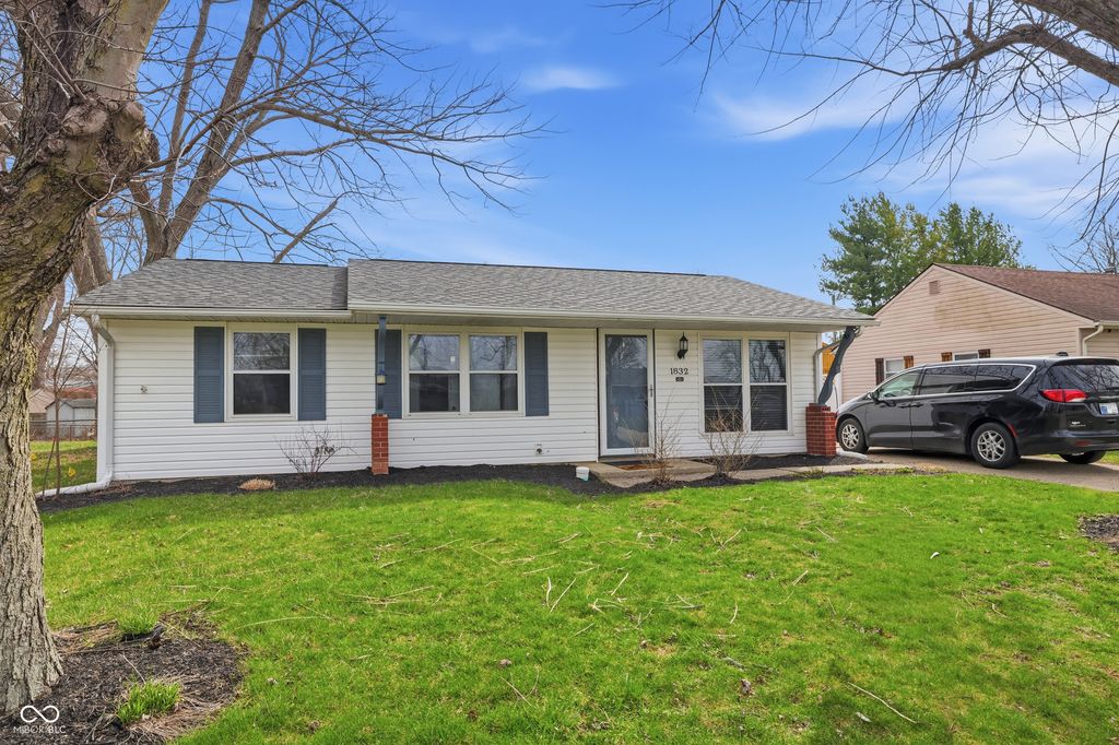 1832 Norwood Way, Anderson, IN 46011