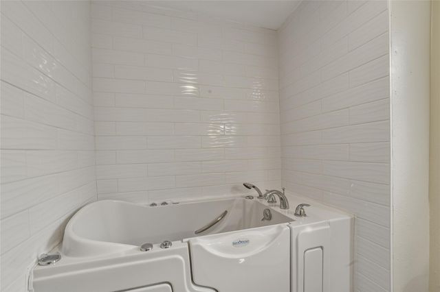 3726 Royal Manor Drive, Houston, TX 77082
