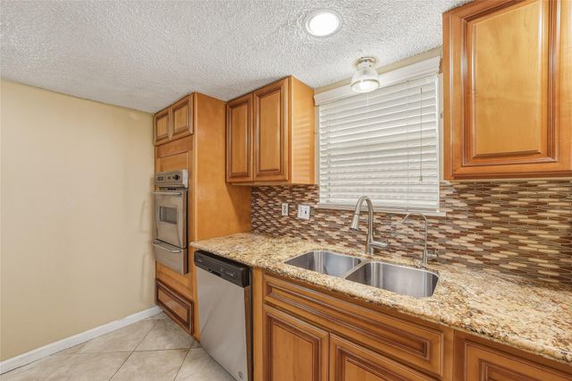 3726 Royal Manor Drive, Houston, TX 77082