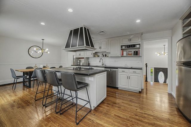 25 Cynthia Road, Dedham, MA 02026