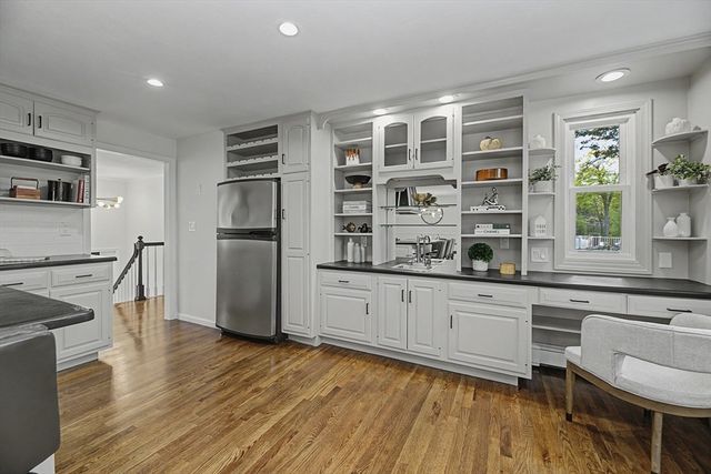 25 Cynthia Road, Dedham, MA 02026