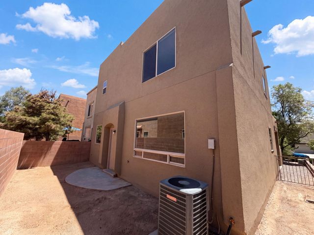 1928 Cortina Loop SE, Rio Rancho, NM 87124
