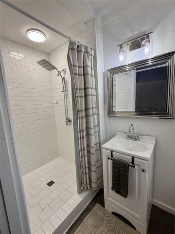 4551 Cockrell Avenue, Fort Worth, TX 76133