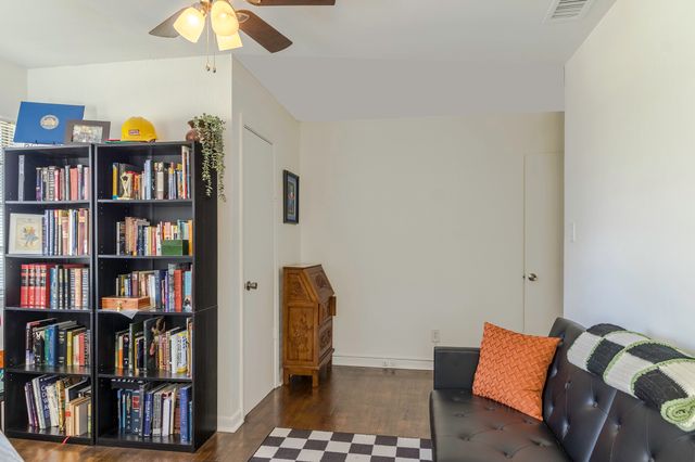 4551 Cockrell Avenue, Fort Worth, TX 76133