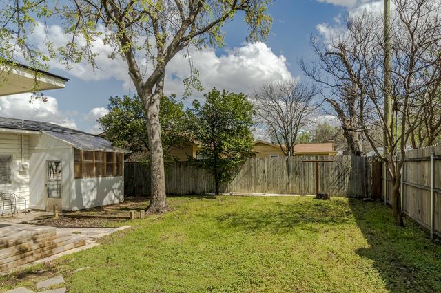 4551 Cockrell Avenue, Fort Worth, TX 76133