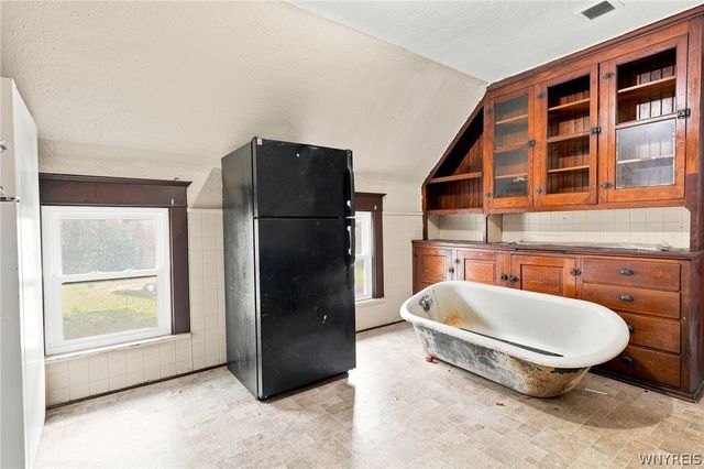 16 Stevens Avenue, Buffalo, NY 14215