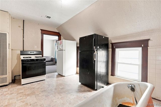 16 Stevens Avenue, Buffalo, NY 14215