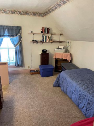 329 Broad Street, Grinnell, IA 50112