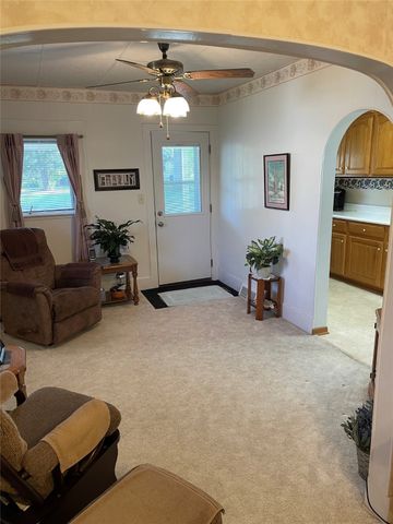 329 Broad Street, Grinnell, IA 50112