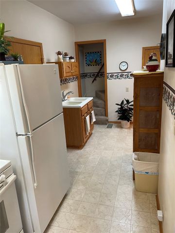 329 Broad Street, Grinnell, IA 50112