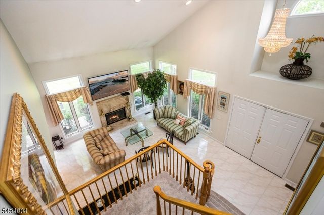 52 Jesse Ct, Montville Twp., NJ 07045