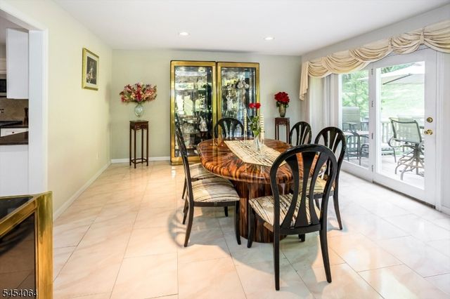 52 Jesse Ct, Montville Twp., NJ 07045