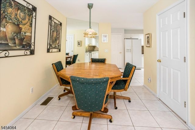 52 Jesse Ct, Montville Twp., NJ 07045