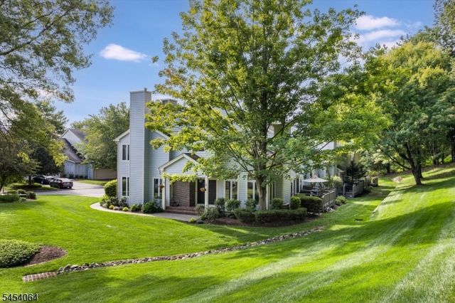 52 Jesse Ct, Montville Twp., NJ 07045