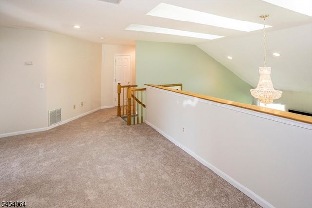 52 Jesse Ct, Montville Twp., NJ 07045