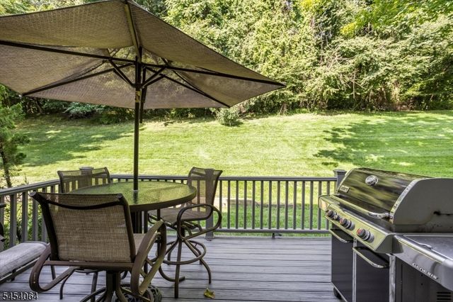 52 Jesse Ct, Montville Twp., NJ 07045