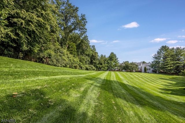 52 Jesse Ct, Montville Twp., NJ 07045