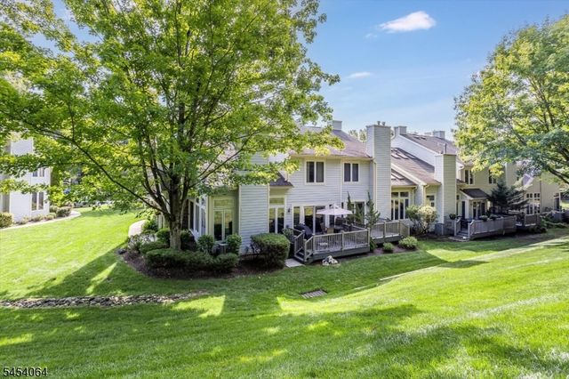 52 Jesse Ct, Montville Twp., NJ 07045