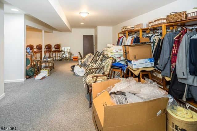 52 Jesse Ct, Montville Twp., NJ 07045