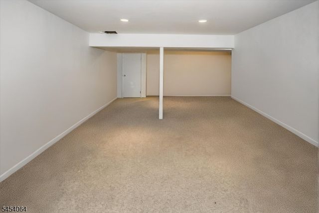 52 Jesse Ct, Montville Twp., NJ 07045