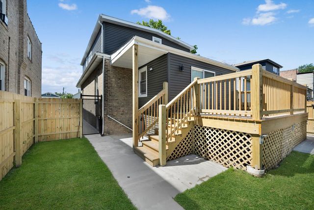 4830 W Crystal Street, Chicago, IL 60651