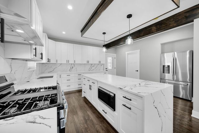 4830 W Crystal Street, Chicago, IL 60651