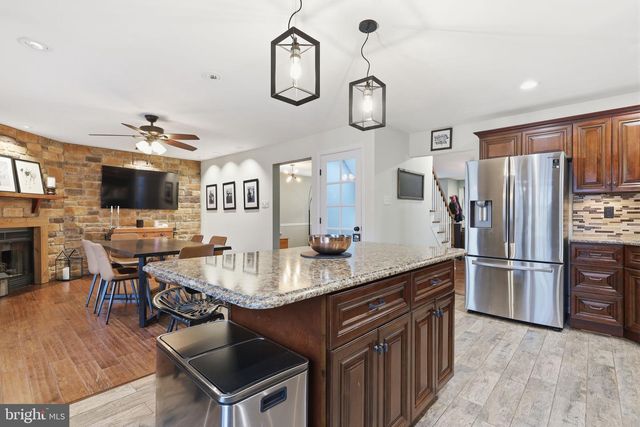 188 WILDFLOWER CIR, Yardley, PA 19067