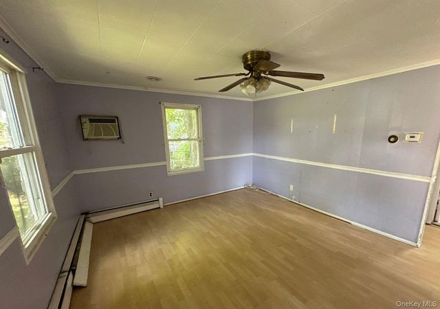 184 Suffolk Avenue, Brentwood, NY 11717