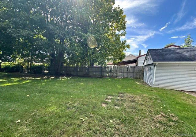 184 Suffolk Avenue, Brentwood, NY 11717