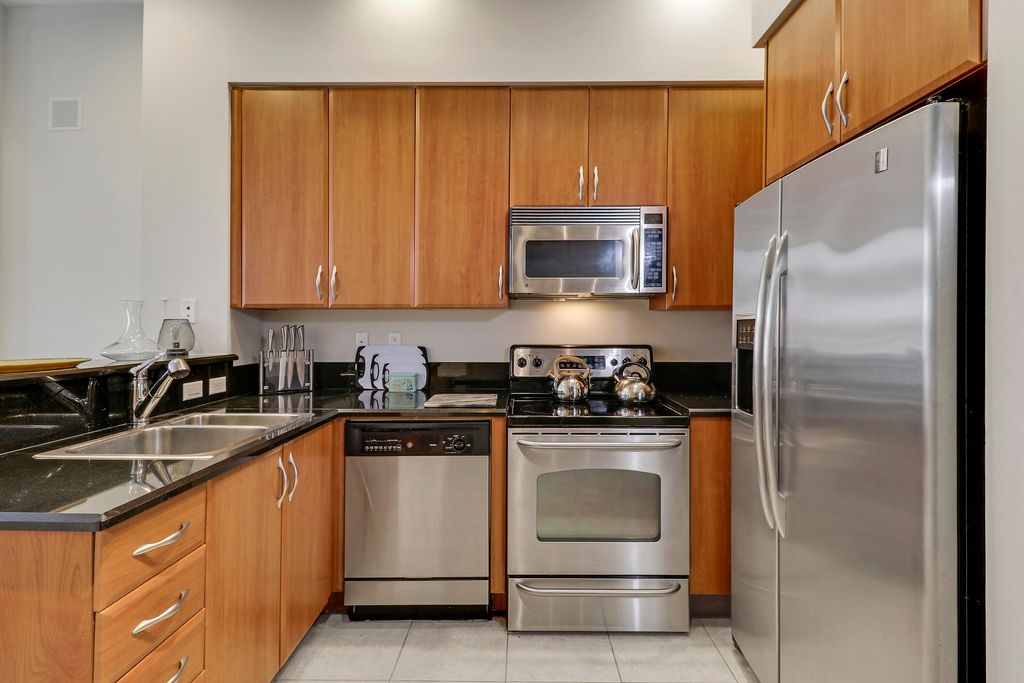 801 S Olive Avenue 223, West Palm Beach, FL 33401