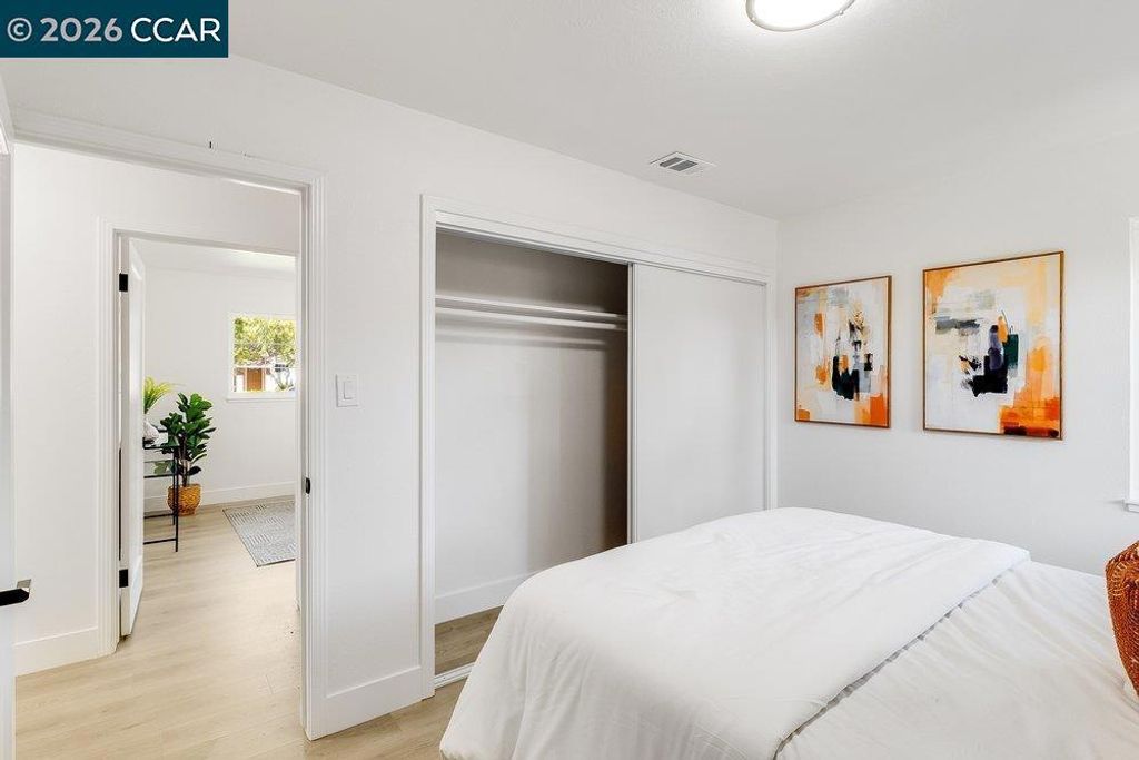 Image 26 of property listing at 1648 Shirley Dr, Pleasant Hill, CA 94523