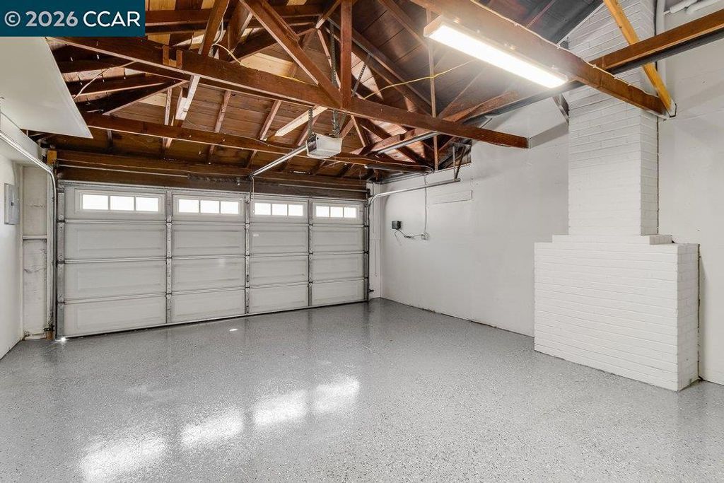 Image 29 of property listing at 1648 Shirley Dr, Pleasant Hill, CA 94523