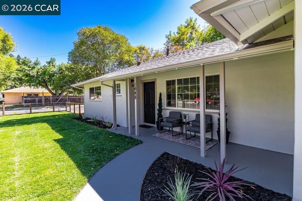 Image 5 of property listing at 1648 Shirley Dr, Pleasant Hill, CA 94523