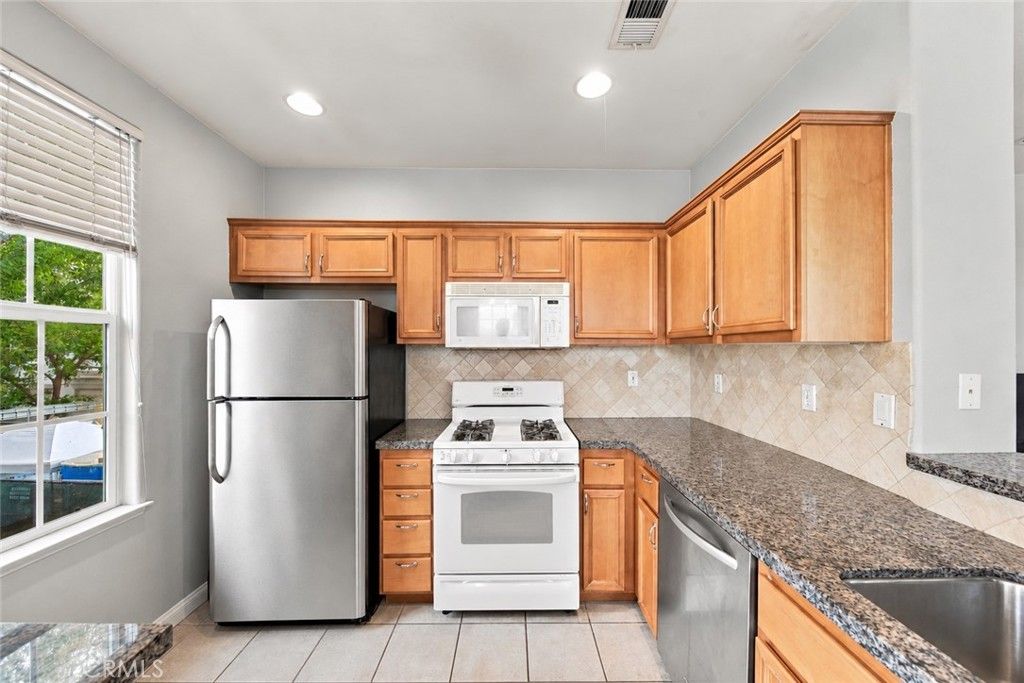 24124 Victoria 57, Valencia, CA 91355 — photo 2
