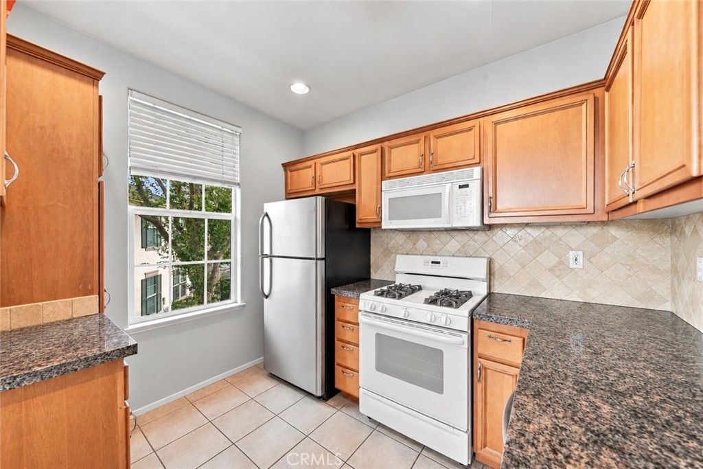 24124 Victoria 57, Valencia, CA 91355 — photo 3