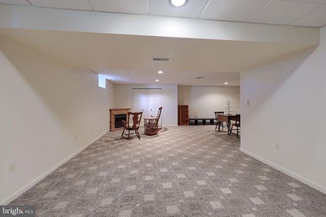 180 HOLLOW, Reinholds, PA 17569
