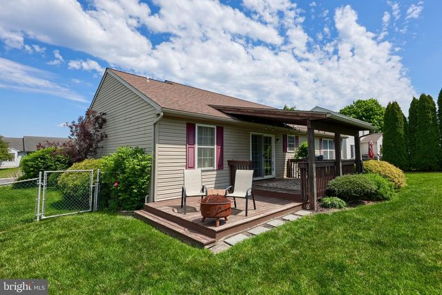 180 HOLLOW, Reinholds, PA 17569