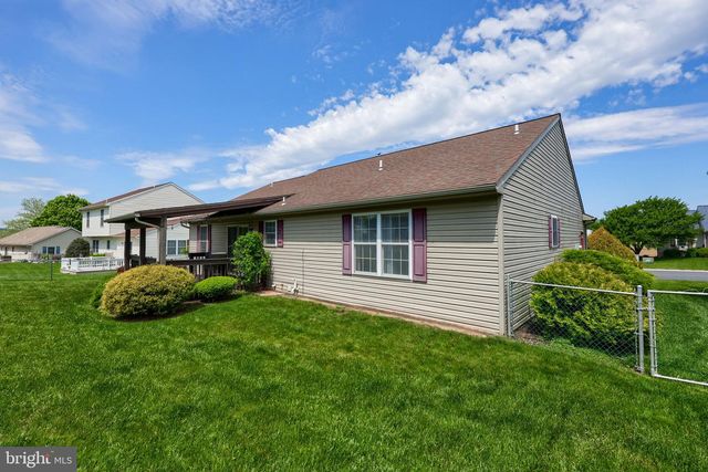 180 HOLLOW, Reinholds, PA 17569