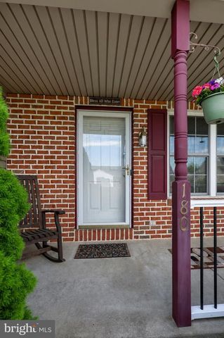 180 HOLLOW, Reinholds, PA 17569