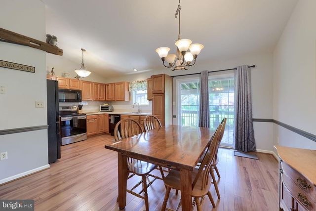 180 HOLLOW, Reinholds, PA 17569
